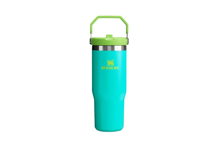 Stanley Tumbler Térmico Flip Straw 887ml: vale a pena?